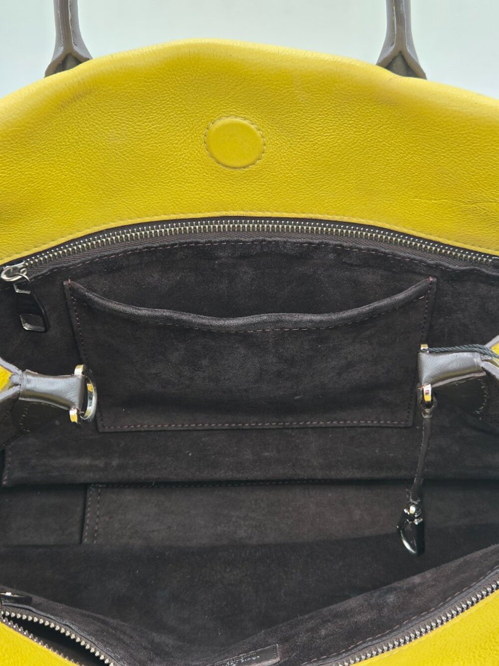 Louis Vuitton Veau Cachemire Tote W PM – Pistache | Grained Calfskin Leather - Picture 12 of 15